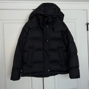 Lululuemon Wunder Puff Crop - 6